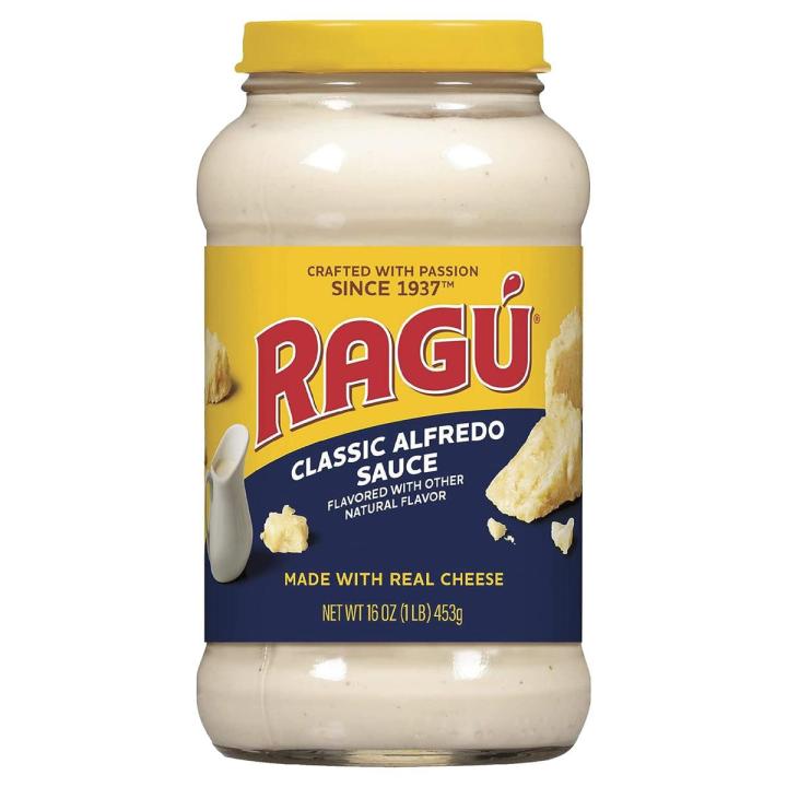 Ragu Cheesy Classic Alfredo sauce, 453g