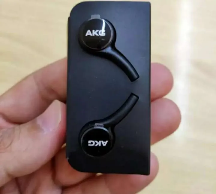 Buy%201%20Get%201%20AKG%20S10%20Wired%20Earphones%20with%20Mic%203.5mm%20Jack%20Tangle%20Free%20Cable%20Noise%20Cancellation%20Bass%20for%20Android%20-%20Image%204