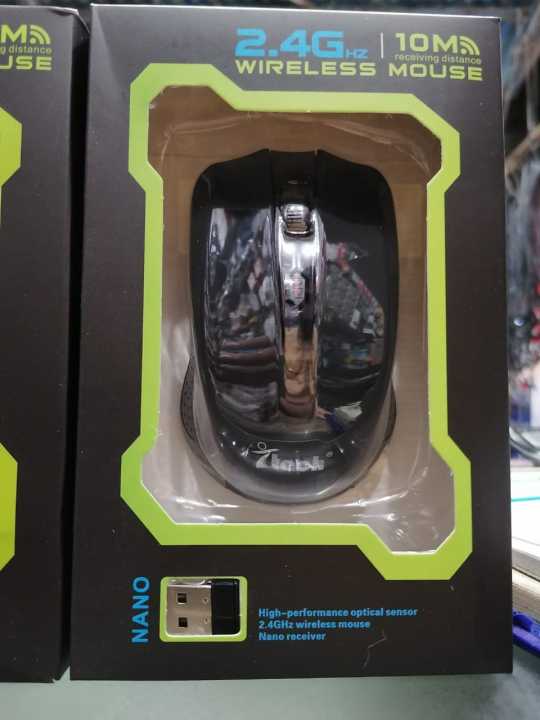 Verbatim%20Wireless%20Mouse%202.4GHz%20Lag-Free%20Ultra-lightweight%20USB%20Nano%20Receiver%20-%20Image%203