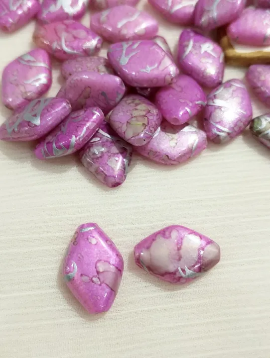 Acrylic%20Rhombus%2017mm%20Marble%20Textured%20Purple%20Beads%20for%20DIY%20Crafts%20-%20Pack%20of%2040gms%20-%20Ideal%20for%20DIY,%20Crafting,%20Jewelry%20Making,%20Jewelry,%20and%20Dress%20Accessories.%20-%20Image%203