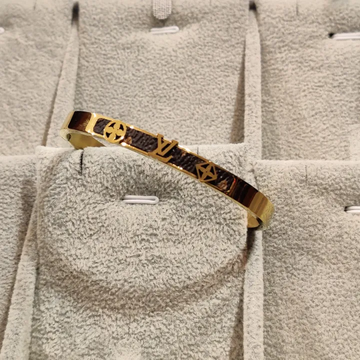 Bracelet%20Stainless%20Steel%20for%20Girls%20Women%20Ladies%20high%20quality%20designer%20bracelet%20Handcuffs%20Jewelry%20by%20Groming0n%20-%20Image%204