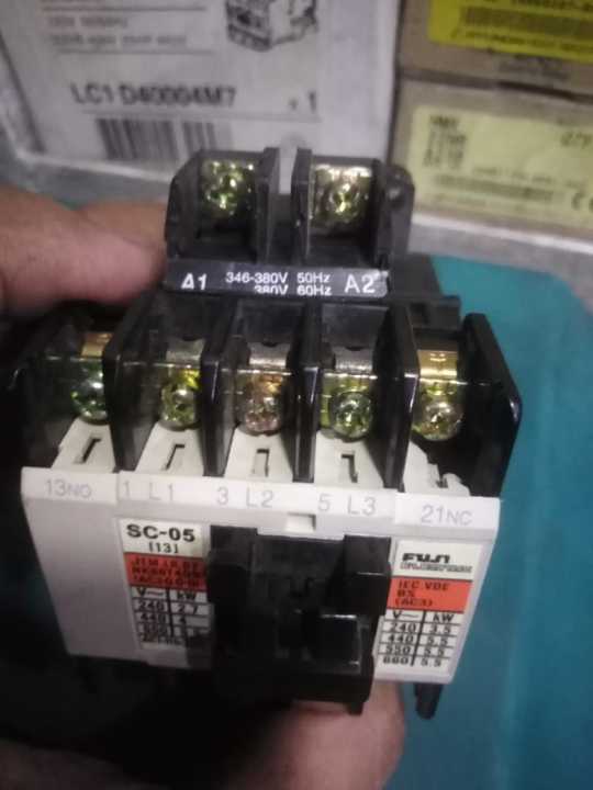 Fuji%20Electric%20Magnetic%20Contactor%20(220%20volts)%20-%20Image%203