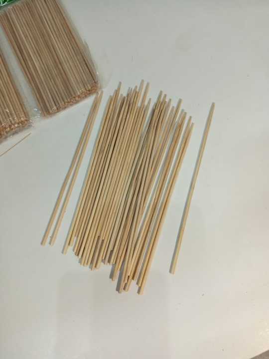 Wooden%20BBQ%20Bamboo%20Shashlik%20Sticks%206%20Inch%201%20Packet%20-%2075%20PCS%20-%20Image%202