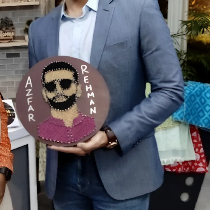 Personalized%20Name%20Portrait%20String%20Art%20Frame%20-%20Image%203