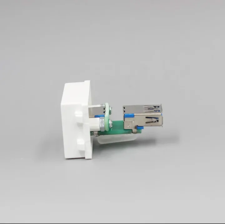 USB%203.0%20Slot%20Socket%20Outlet%20Fit%20for%2086mm%20120mm%20%20Blank%20Wall%20Panel%20Faceplate%20Directly%20Plug%20Female%20to%20Female%20-%20Image%204