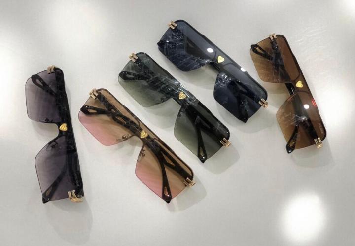 Lensify%20New%20POLHAM%20P32%20premium%20quality%20sunglasses%20%7C%20Men%20Women%20Tinted%20Lens%20Metal%20Frame%20Vintage%20Sunglasses%20UV400%20Protection%20-%20Image%203