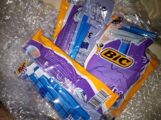 Original%20BIC%20Body%20Razor%20(Pack%20Of%203,%206,%2012%20&%2024%20Razors)%20-%20BIC%20Body%20Comb%20Razor%20-%20Disposable%20Body%20Razor%20-%20Underarms%20Razor%20-%20Hair%20Remover%20Razor%20-%20Shave%20Body%20Razor%20-%20Hair%20Trimmer%20-%20Personal%20Care%20Body%20Underarm%20Hygiene%20Razor%20For%20Men%20And%20Women%20-%20Image%206