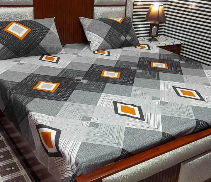 3PCS%20VERSACE%20DESIGN%20BEDSHEET%20SET%20KING%20SIZE-%20100%25%20PURE%20COTTON%20SATIN%20BEDSHEET%20FOR%20DOUBLE%20BED%20KING-%20PRINTED%20DESIGN%20BEDSHEET%20SET%20WITH%20PILLOW%20COVERS%20-%20Image%206