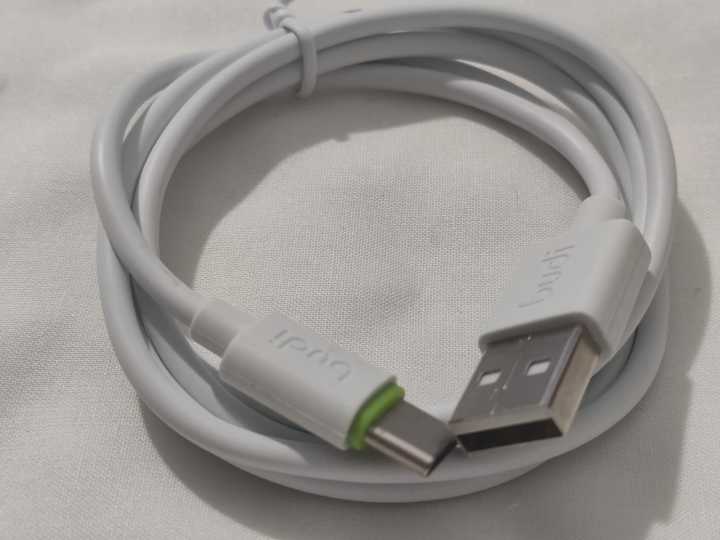 Budi%20-%20USB-C%20Cable%20-%20Fast%20Charging%20Cable%20-%20Image%204