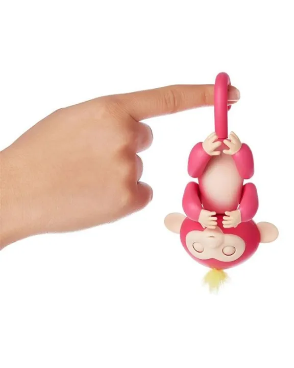 Fingerlings%20-%20Interactive%20Baby%20Monkey%20-%20Bella%20-%20Pink%20-%20Image%204