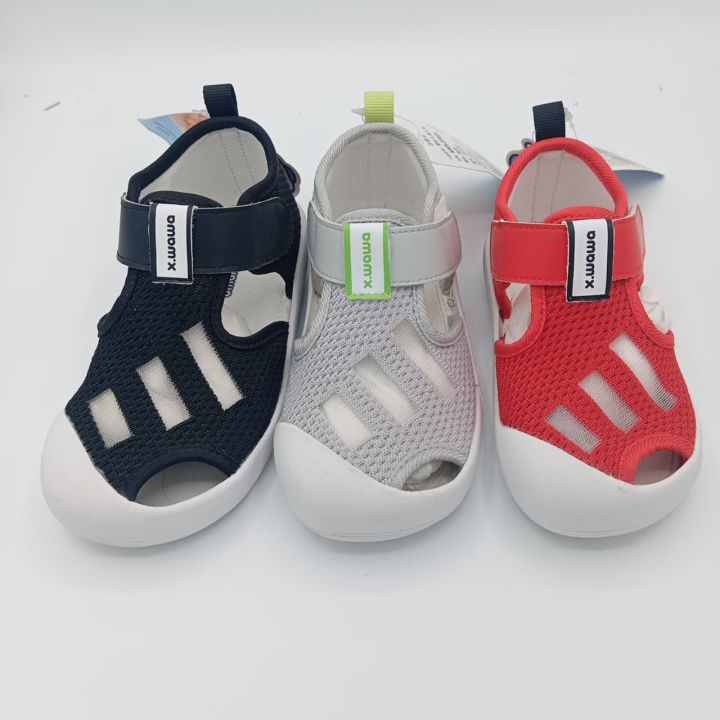 Kids%20Breathable%20Mesh%20Sandals%20%E2%80%93%20Soft%20Lightweight%20Summer%20Shoes%20for%20Toddlers%20-%20Image%202