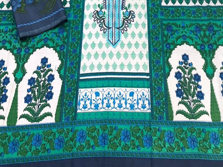 Embroidered%20Khaddar%20Dress%202022%20with%20Wool%20Shawl%20-%20Image%205