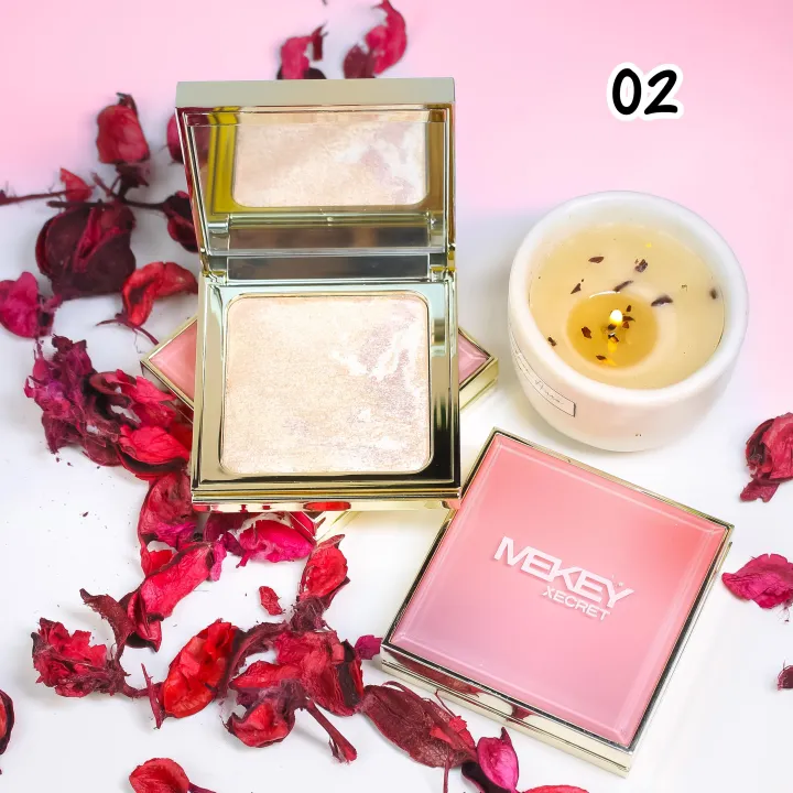 Shade%2002%20Glow%20Highlighter%20Palette%20best%20makeup%20highlighter%20for%20women%20-%20Image%202