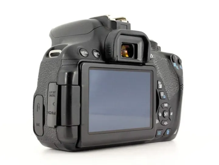 Canon%20700D%20DSLR%20Camera%20With%2018%20-%2055mm%20Lens%20-%20Image%206