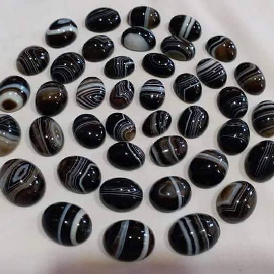 1pc%20Natural%20Sulemani%20Agates%20Lot%20Sulemani%20Aqeeq%20Stone%20Black%20and%20White%20Color%20-%20Image%204