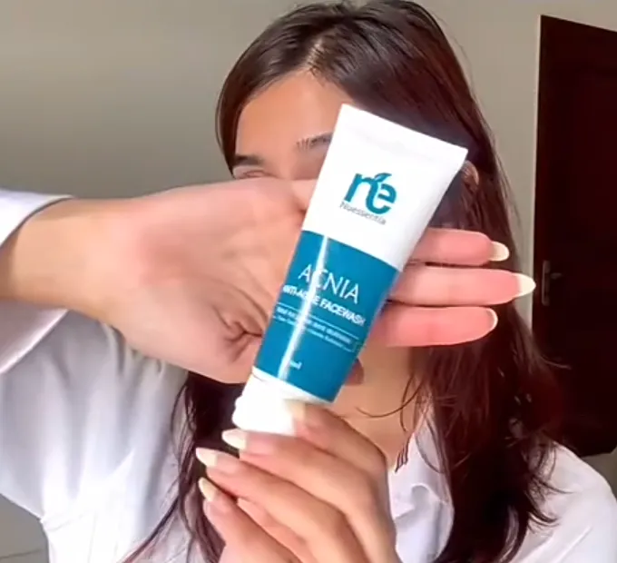 Acnia%20Facewash%20-%20Anti-Acne%20Facewash%20-%20Best%20facewash%20for%20acne%20dullness%20and%20pimple%20-%20Gentle%20Exfoliant%20Facial%20Cleanser%20-%20Gentle%20on%20skin%20acne%20facewash%20-%20suitable%20for%20all%20skin%20types%20facewash%20face%20cleanser%20-%20Organic%20medicated%20acne%20facewash%20-%20Nuessentia%20facewash%20-%20Image%206