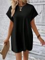 LOOSE FIT SOLID COLOR ROUND NECK BATWING SLEEVE DRESS. 