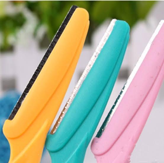 Twinkle%20eyebrow%203pcs%20razor...%20-%20Image%203