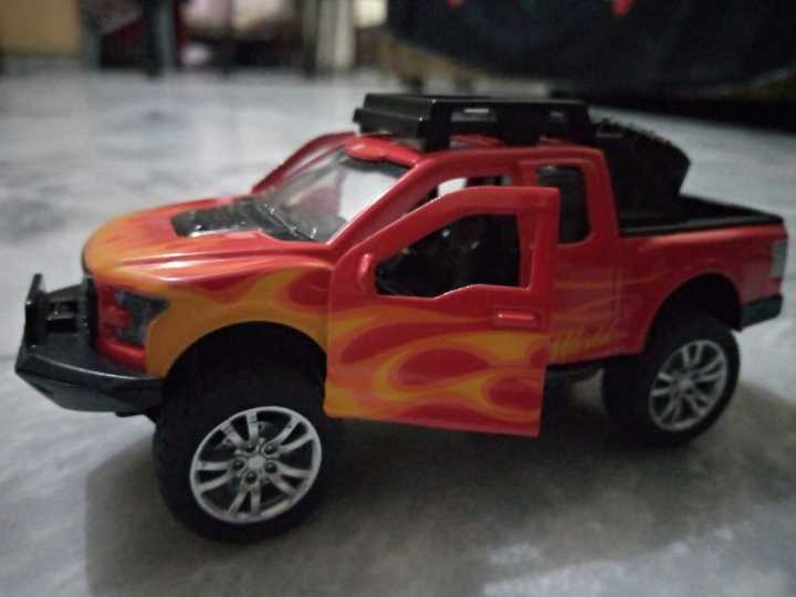 Metal%20Jeep%20car%20Diecast%20with%20Open%20Door%20Function%20-%20Flash%20Sale%20-%20Image%207