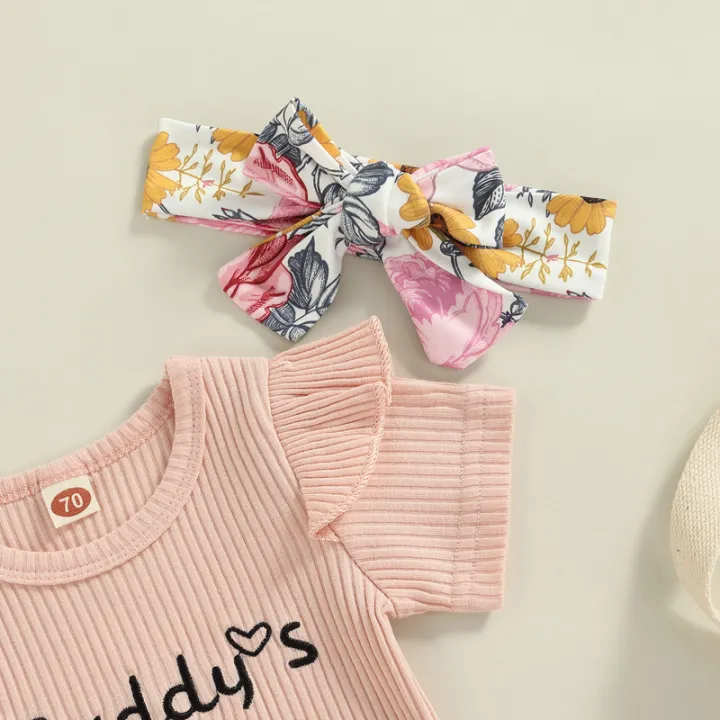 Infant%20Baby%20Girl%203%20Pcs%20Outfit%20Sets,%20Letter%20Printed%20Ruffle%20Trim%20Short%20Sleeve%20Romper%20+%20Floral%20Print%20Shorts%20+%20Headband%20-%20Image%205