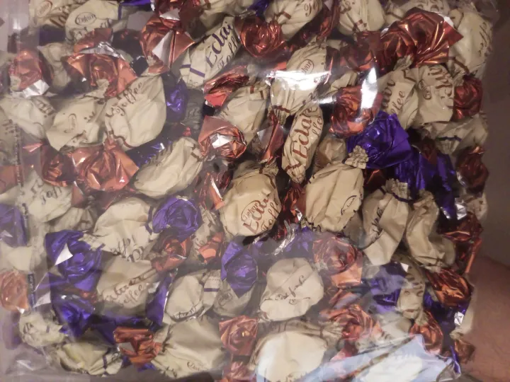 Delvar%20%C3%89clair%20Toffee%20Pack%20of%2060%20,%20Pec%20%5B%20Made%20in%20Iran%5D%20Eclairs%20Toffee,%20Chocolate%20Center%20Filling%20Toffee,%20Chocolate%20Caramel%20Toffee.%20-%20Image%203