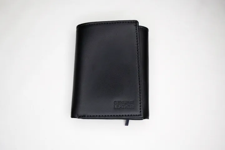 Genuine%20Leather%20Wallet%20for%20MEN%20%E2%80%93%203%20Colors%20%E2%80%93%20100%25%20Pure%20COW%20Leather%20%E2%80%93%20Tri-Fold%20-%20Image%204