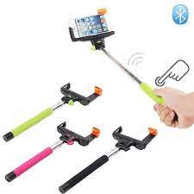 Selfie%20Stick%20For%20Smartphones%20&%20Digital%20Cameras%20-%20Image%204