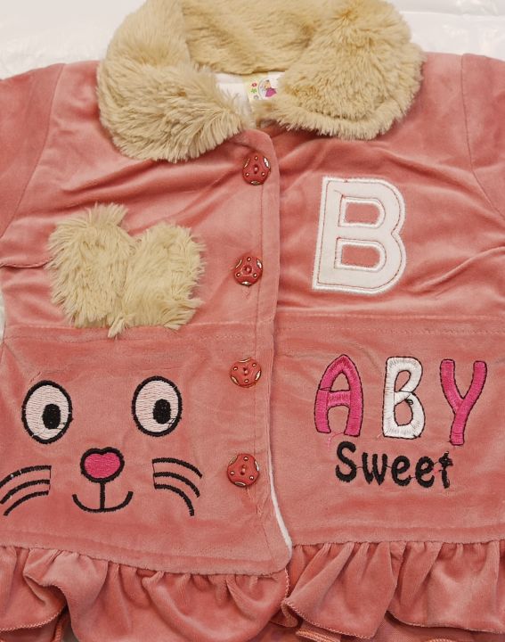 Premium%20Quality%20New%20Collection%20China%20Velvet%20Winter%20Fleece%20Stuff%20for%20Baby%20Girl%20clothes,%20Sweatshirt%20With%20Cute%20Fancy%20Pajama%20,%20New%20style%20and%20super%20soft%20baby%20outfit%20for%200-9%20months%20age......%20-%20Image%203