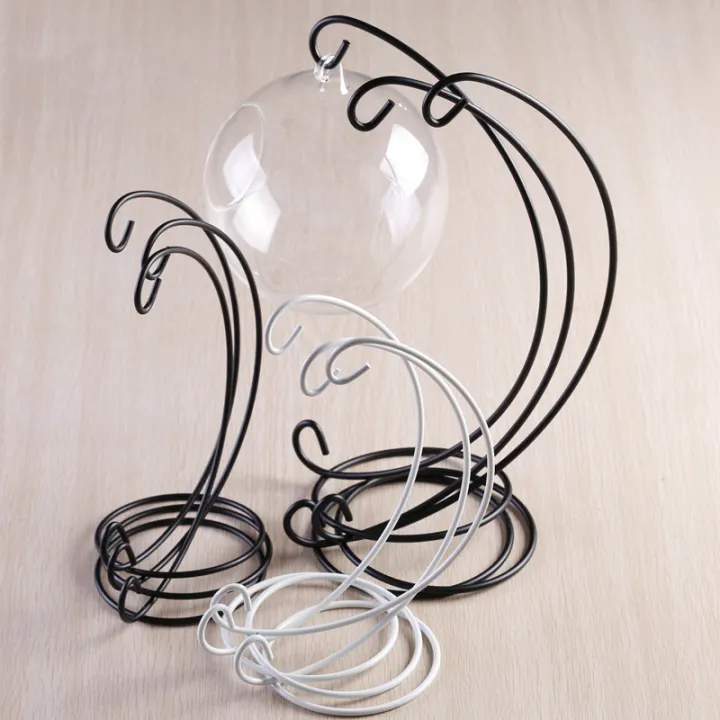 Customized%20Gold,%20Black%20and%20White%20Fancy%20Rack%20For%20a%20small%20pot%20or%20glass%20pot%20for%20home%20decoration%20made%20with%20iron%20Only%20Iron%20Stand%20-%20Image%205