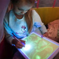 Draw With Light up Drawing Fun Developing Toy Draw Sketchpad Board Portable for Children Kids School With 2 Nightlight Pen - Multicolor. 