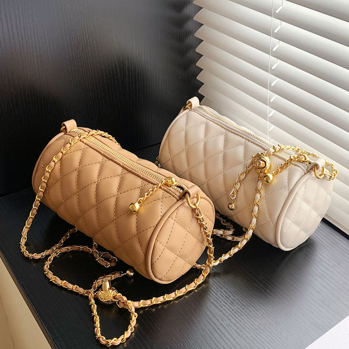 Special-interest Design Profiled Selenodont Bag Semicircle Bag