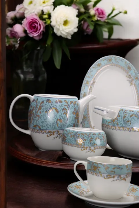 Premium%2061-Piece%20Blue%20Dinner%20Set%20%7C%20Fine%20Bone%20China%20%7C%20Green%20Crockery%20-%20Image%204