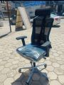 OOFFICE ERGONOMIC BOSS AND HEAD CHAIR. 