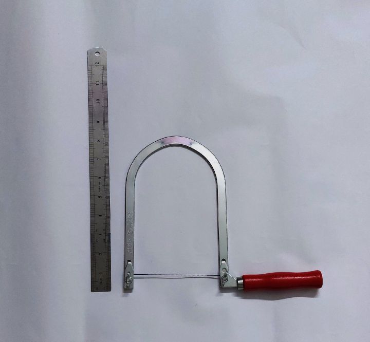 Deep%20Throat%20Fret%20Saw%20With%20Wooden%20Handle,%202%20Sizes%20Available,%20Also%20Available%2012%20Spare%20Blades.%20-%20Image%205