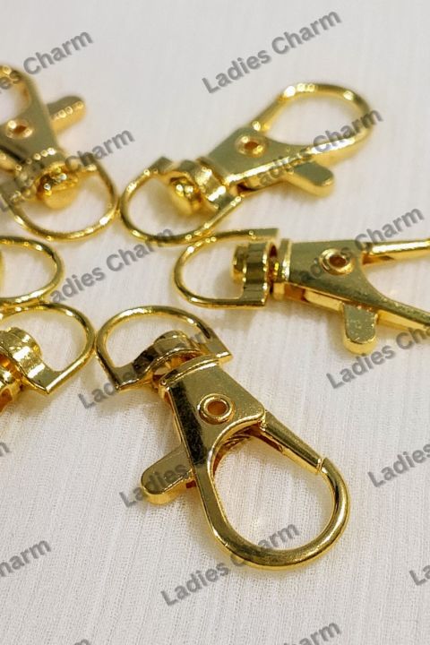 Swivel%20Clasp%20Gold%20and%20Silver%20Trigger%20Snap%20Hook%20-%2034mm%20Gold%20and%2037mm%20Silver%20Metal%20Buckle%20Clips%20for%20Keychains,%20Bags,%20DIY%20Crafting%20(6,%2012,%2024%20pcs)%20-%20Image%204