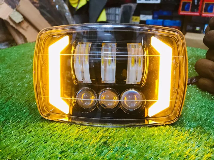Bike%20Led%20Headlight%20Beam%20For%20Cd%2070%20&%20Cg%20125%20Original%20Fitting%20-%20Image%203