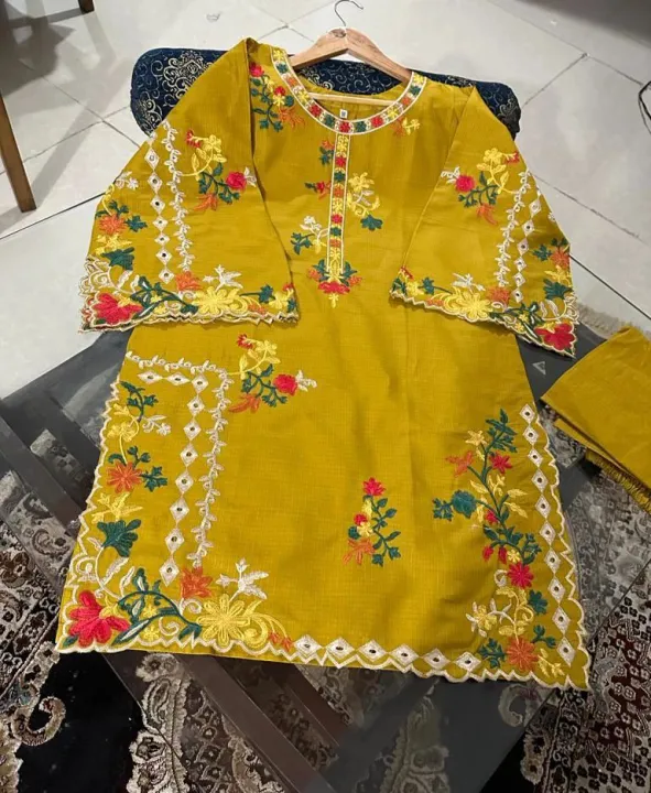 Elegant%20Multi%20Embroidered%20Kurti%20for%20Women%20with%20Trouser%20(2-Piece%20Suit)%20Casual%20Dresses%20for%20Women%20-%20Image%202