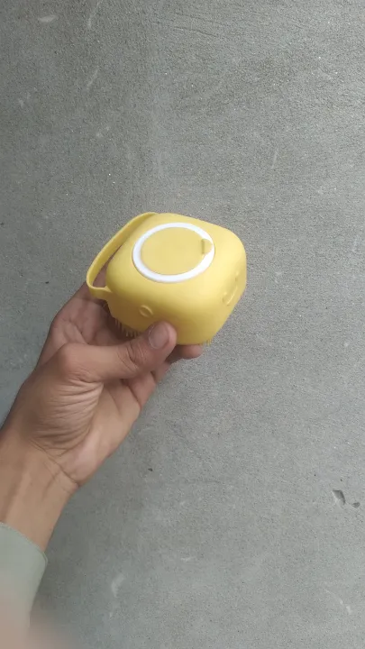 Soft%20Silicone%20Bath%20Scrubber%20with%20Soap%20Dispenser%20Compartment%20-%20Yellow%20Manual%20Body%20Massage%20Brush%20&%20Loofah%20Shower%20Brush%20for%20Deep%20Cleansing%20&%20Skin%20Exfoliation%20-%20Image%203