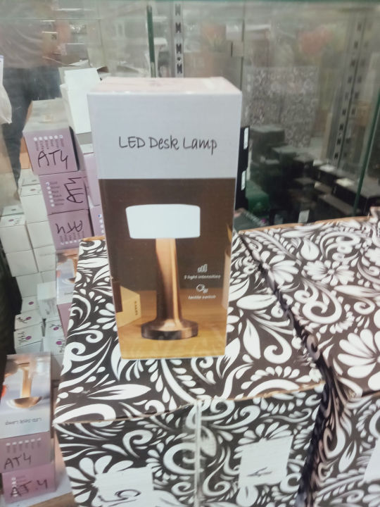 LED%20Cordless%20Desk%20Lamp%20-%20Touch%20Control,%20Chargeable,%20Modern%20Art%20Deco%20Design%20with%203%20Color%20Temperatures%20and%20Adjustable%20Brightness%20-%20Image%209