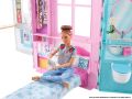 Barbi Dollhouse Portable 1-Story Playset With Pool. 