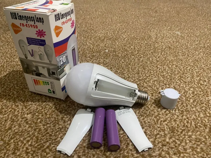 Portable%20Cordless%20Charging%2020W%20Emergency%20Bulb%20%7C%20Rechargeable%20Emergency%20Led%20Light%20%7C%20Charging%20Light%20bulb%20-%20Image%202