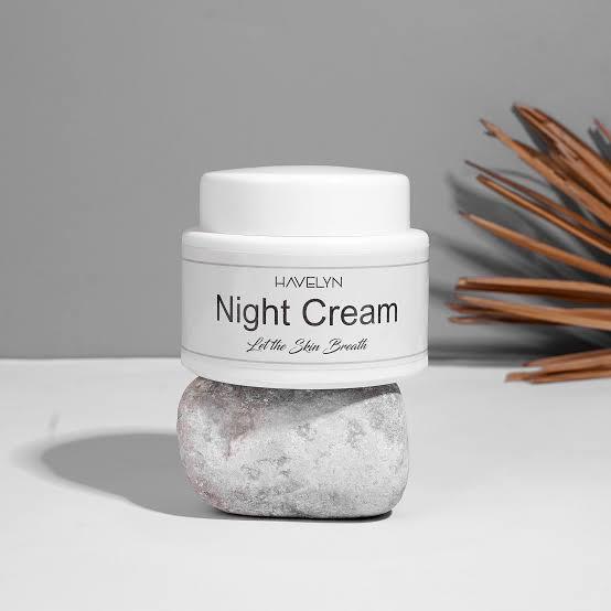 Hands%20and%20Foot%20Cream%20for%20Deep%20Moisturizing,%20Repairing%20Dry,%20Rough%20and%20Cracked%20Skin,%20Enriched%20with%20Natural%20Oils%20and%20Vitamins%20to%20Nourish,%20Soften%20and%20Protect%20Hands%20and%20Feet,%20Leaving%20Them%20Smooth,%20Healthy,%20Fresh%20and%20Silky%20All%20Day%20Long%20Use%20Daily%20Care!!%20-%20Image%204