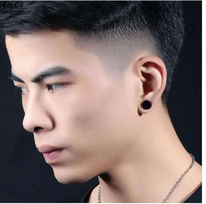 Black%20Magnetic%20Earrings-Top%20For%20Boys%20&%20Girls%20-%20Image%203