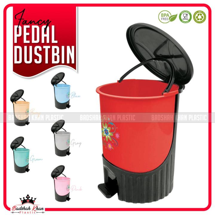 Fancy Step On Plastic Garage / Trash Can - Premium Fancy Looking Dustbin - Easy to Use - Paddle Bin Recycling Can