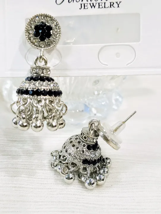 Jhumka%20Earrings%20for%20Girls%20%7C%20Bridal%20Wedding%20Jewelry%20%E2%80%93%20Elegant%20Beautiful%20Golden%20&%20Silver%20Mix%20Designs%20-%20Image%2010