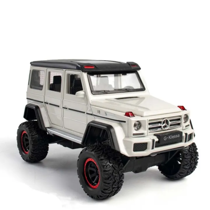 Mercedes%20Benz%20G500%20Diecast%20Alloy%20Off-Road%20SUV%20Simulation%20Model%20Vehicle%20With%20Dynamic%20Music%20And%20Light%20-%20Image%208