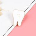 Metal Enamel Teeth Lapel Pin Collar Badge, Brooch Cartoon Teeth Badge Pin Trendy Jewelry Gift for Friend Dentist Teeth Enamel Pins Crystal Metal Brooches, Oral Health Enamel Pins, Lapel Badges Fun Dental Implant, Medical Organ Metal Badge. 