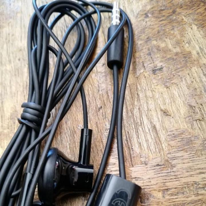 Nokia handsfree WH-108 Stereo Headset - Black