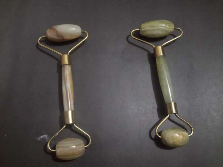 Facial%20roller,%20Jade%20facial%20massage%20roller%20with%20double%20headed,%20skin%20massage%20roller%20-%20Image%206