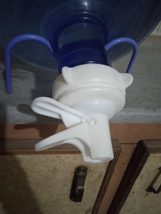 Water%20Dispenser%20Tap%20High%20Quality%20Bottled%20Tap%20for%2019%20liter%20water%20bottle%20-%20Image%203